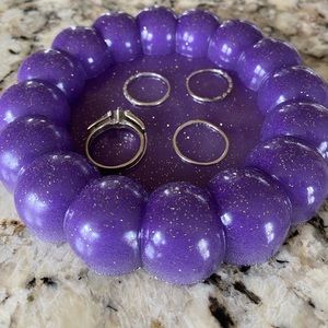 Resin Ring Holder